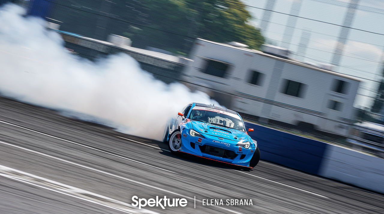 Earchphoto - Dai Yoshihara on track at Formula Drift Seattle.