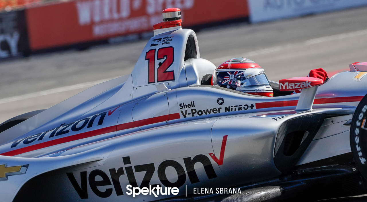 Earchphoto - Will Power trying to control the car despite a gear box malfunction at the Grand Prix of Portland. Verizon Indycar Series. 