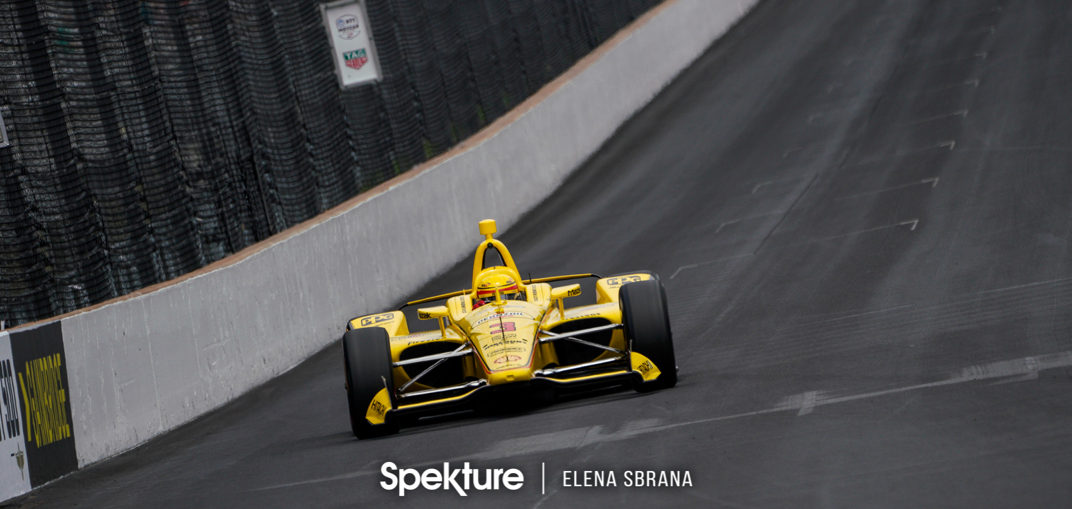 Earchphoto Sports - Helio Castroneves on track