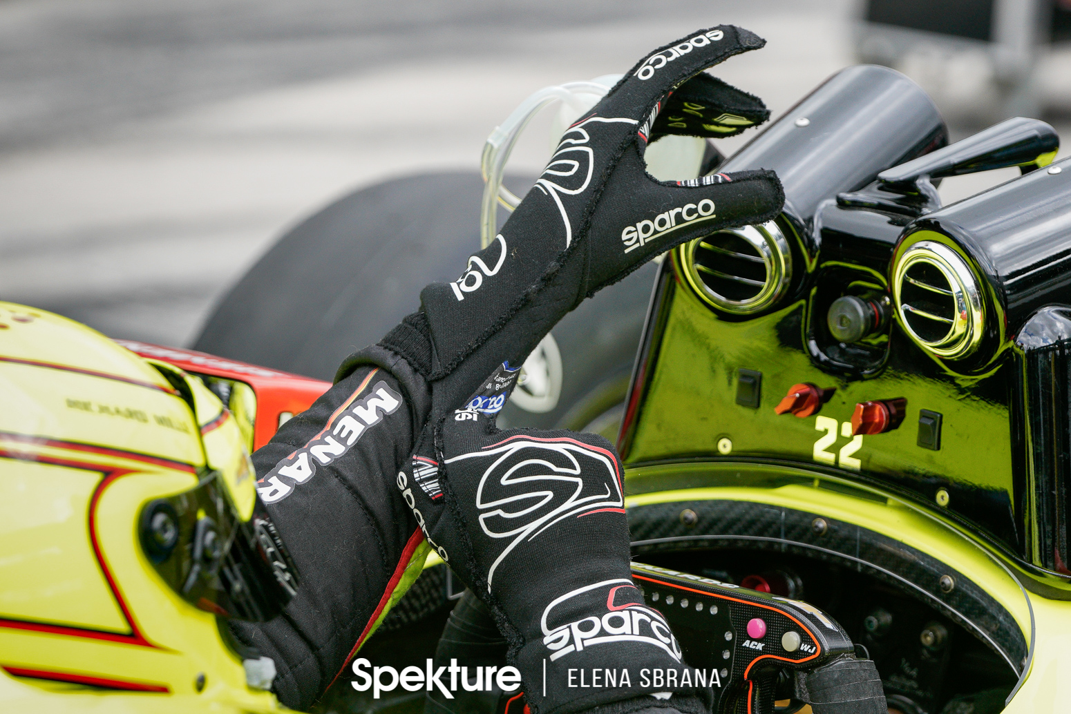 Earchphoto Sports - Simon Pagenaud prepares for Sunday qualifying