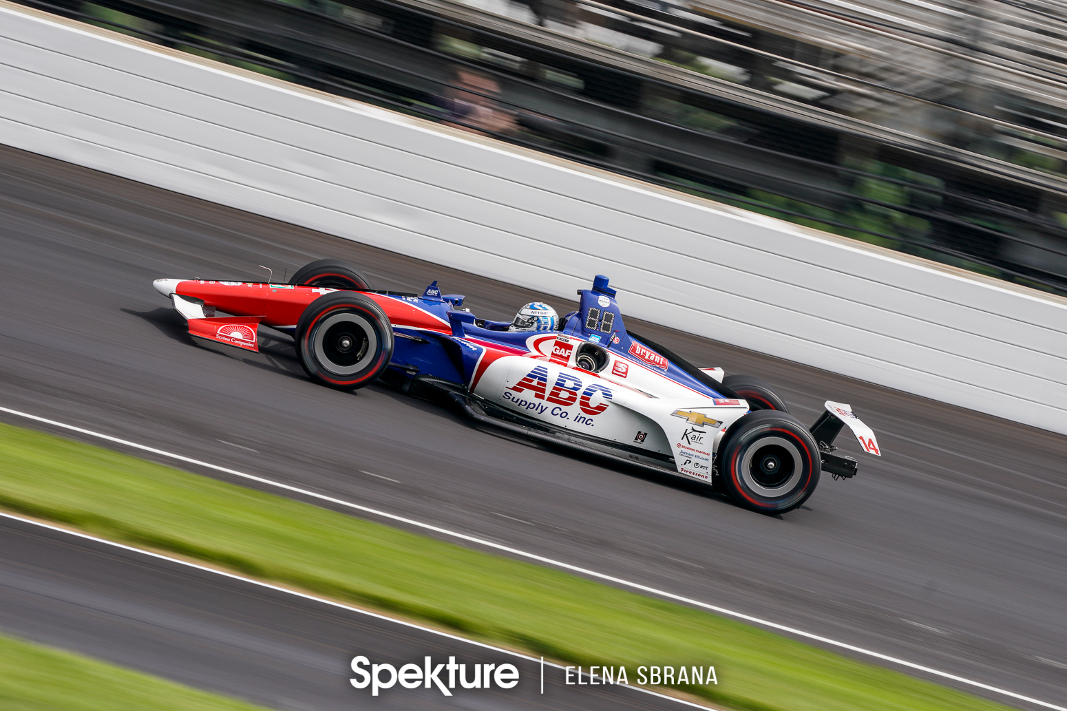 Earchphoto Sports - Tony Kanaan on track