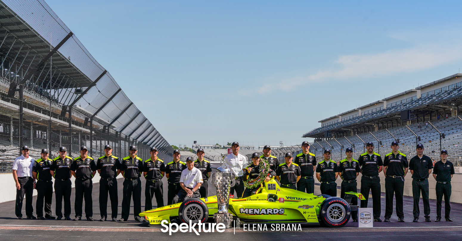 Earchphoto Sports - Team Penske on the yard of bricks