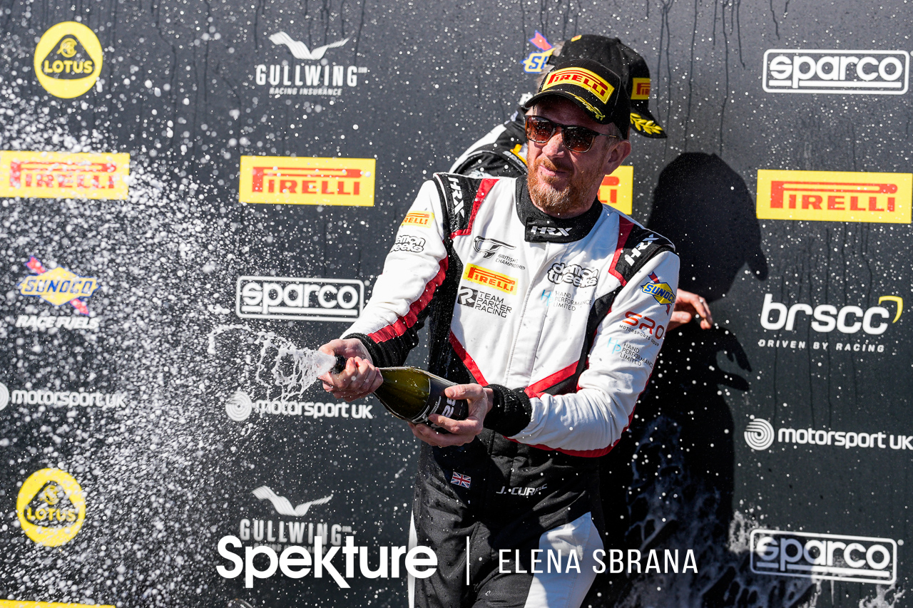 British GT 25 - (C) Earchphoto Sports